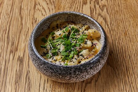 Сырные токпокки с капустой кимчи