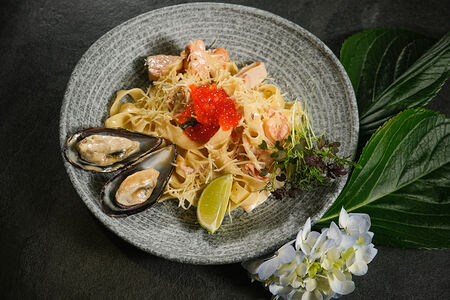 Феттучини с морепродуктами