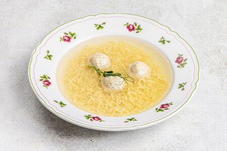 Суп с фрикадельками