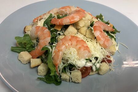 Салат Цезарь с креветкой