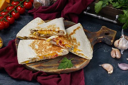 Hot кесадилья Чикенмен