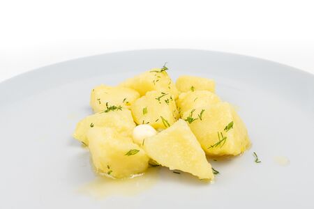 Картофель отварной с сливочным маслом и зеленью