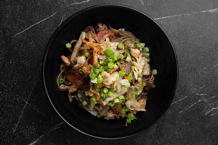 Лапша гречневая с морепродуктами