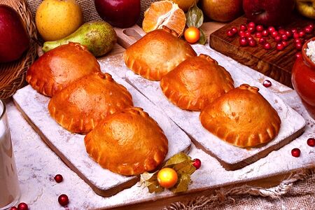 Пирожок Клюква-яблоко