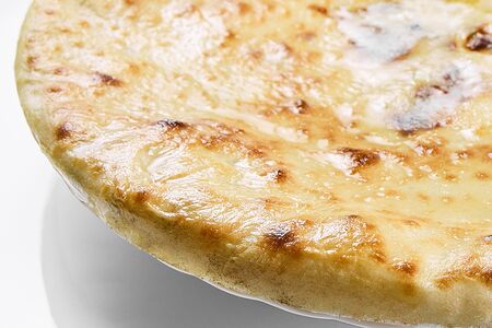 С осетинским сыром и листьями свеклы