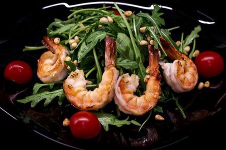 Руккола с креветками