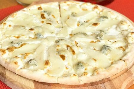 Груша с горгонзолой