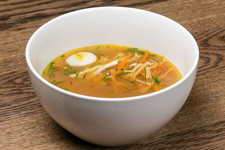 Куриный суп-лапша