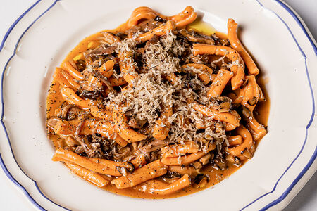 Паста с уткой конфи и трюфелем