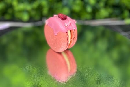 Макарон Персик-малина