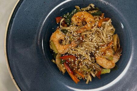 Удон с креветками