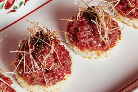 Тартар Говядина с луком-порей