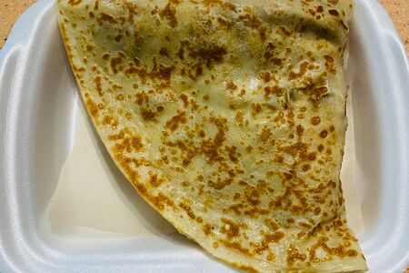 Блин с курицей, грибами в сливках, сыром