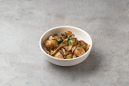 Картофель мини с грибами