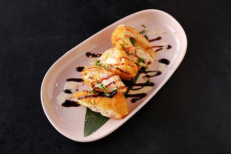 Жареные нэмы с курицей и креветками