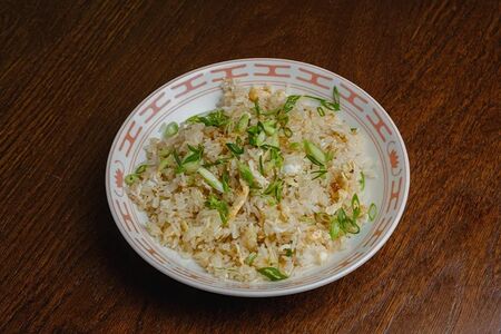 Жареный рис с яйцом