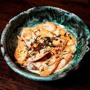 Креветки в сливочно-чесночном соусе