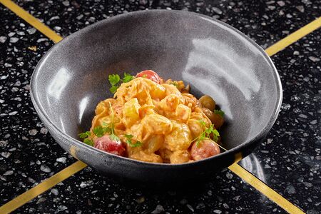 Ньокки с крабом и креветками