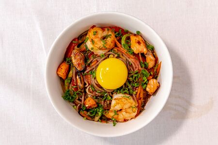 Соба с морепродуктами