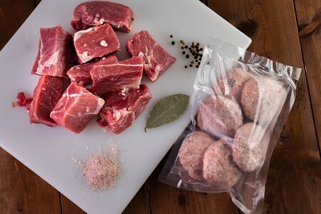 Зразы рубленые мясные с луком и яйцом, полуфабрикат