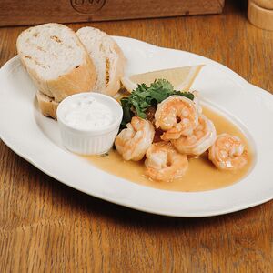 Полфунта креветок в вине