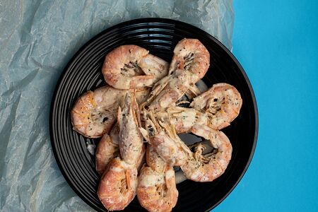 Лангустины в сливочно-чесночном соусе