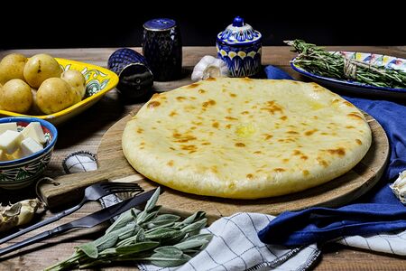 Осетинский пирог с сыром и картошкой