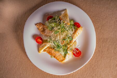 Цезарь с курицей