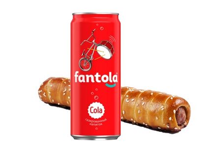 Брецель-дог 160 г и Лимонад Fantola cola газ 0,33 л