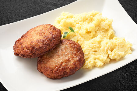 Котлетки из индейки с картофельным пюре