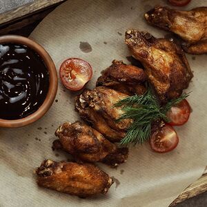 Крылышки, томленные в соусе BBQ