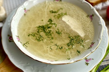 Суп лапша-домашняя с мясом цыплят