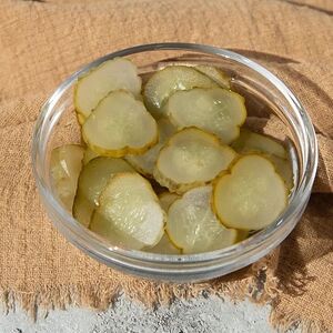 Огурцы маринованные