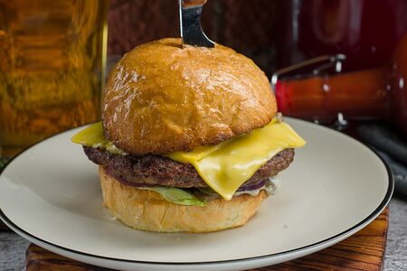 Бургер классика с говяжьим беконом