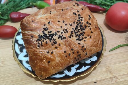 Самса с говядиной и картофелем