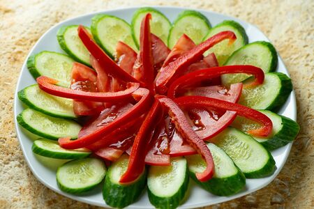 Ассорти из свежих овощей