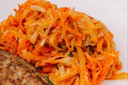 Капуста тушеная