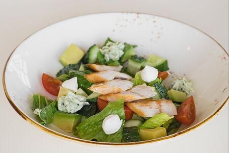 Салат с курицей