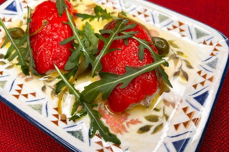 Печеные перцы с пате из тунца