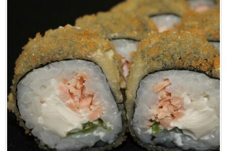 Ролл теплый с лососем