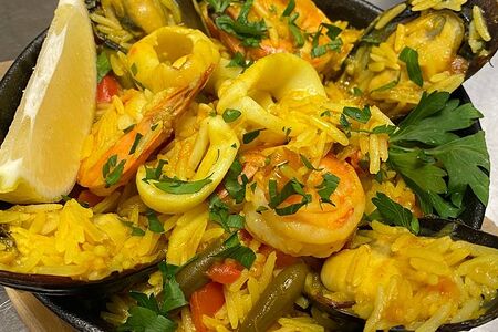 Паэлья с морепродуктами