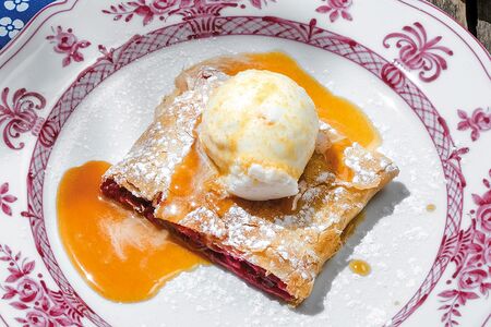 Ягодный штрудель