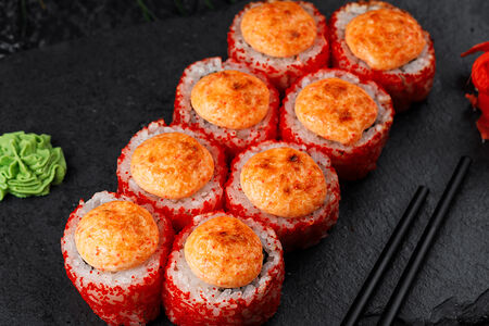 Запеченный ролл Сакура