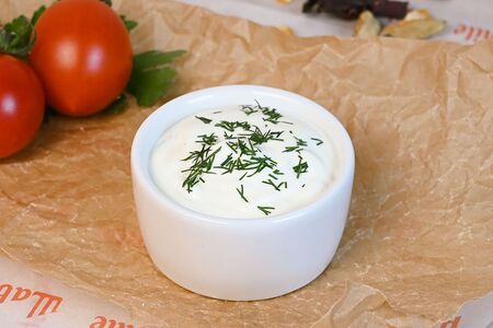 Соус с чесноком на кефире