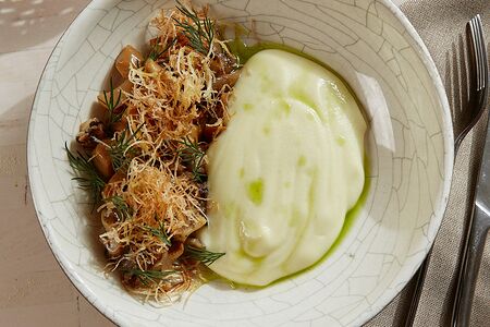 Теплые грибы с кремом из картофеля