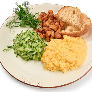 Скрэмбл с курицей