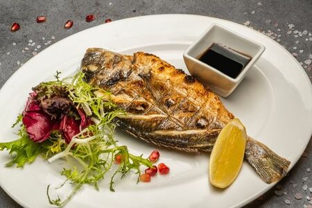 Дорадо на мангале