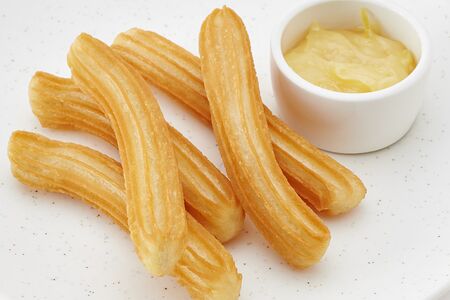 Чуррос с лимонным кремом