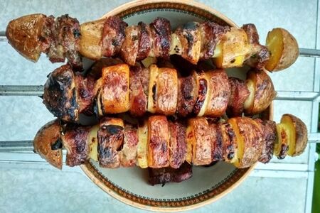 Картошка с курдюком на мангале