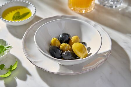 Оливки и маслины